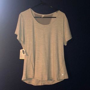 Women’s active top